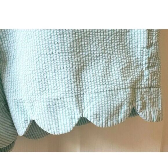 Lilly Pulitzer The Buttercup 4.5" Seersucker Scalloped Shorts Size 0 - Picture 3 of 4